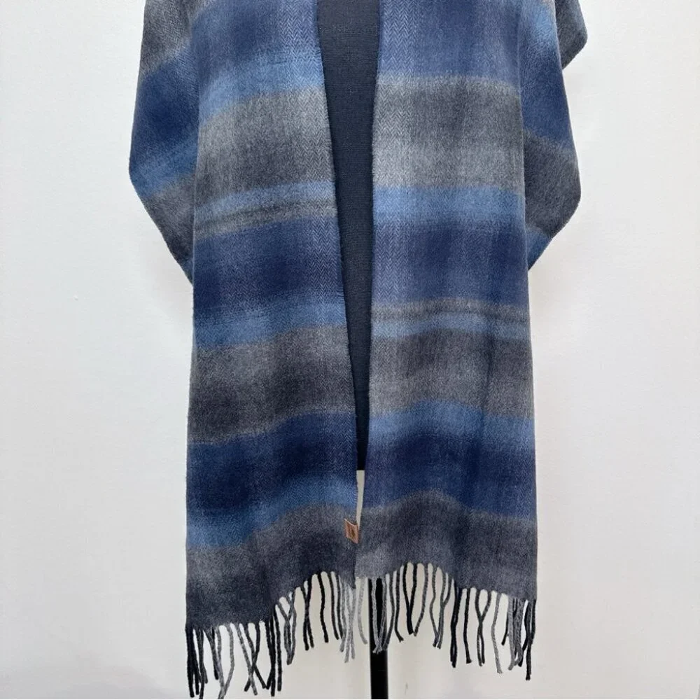 Roots Unisex One Size Fringe Plaid Soft Grey Scarf